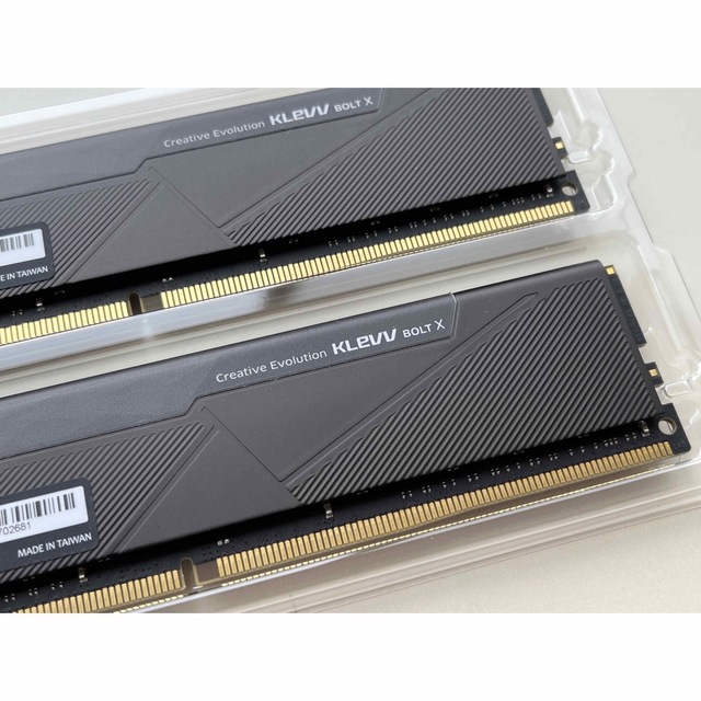 KLEVV メモリ DDR4 32GB KD4AGU880-32A160U の通販 by kateo shop｜ラクマ