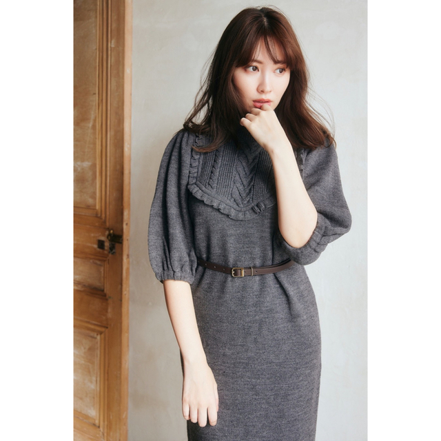 ひざ丈ワンピースHerlipto Belted Ruffle Cable-Knit Dress