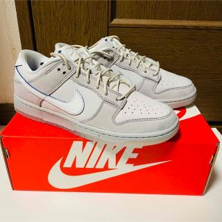 ナイキ(NIKE)のNIKE DUNK LOW PURE PLATINUM WHITE WOLF(スニーカー)