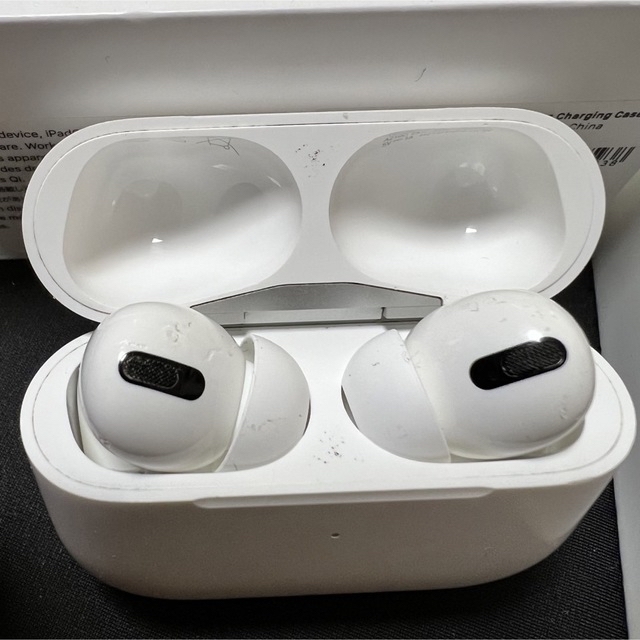 Apple(アップル)のAir pods pro 初代　Apple純正　中古 スマホ/家電/カメラのオーディオ機器(ヘッドフォン/イヤフォン)の商品写真