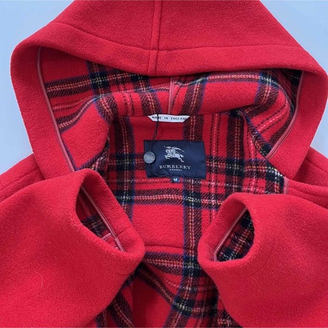 BURBERRY(バーバリー)のBURBERRY LONDON ダッフルコート　ロング丈　レッド　英国製  レディースのジャケット/アウター(ダッフルコート)の商品写真