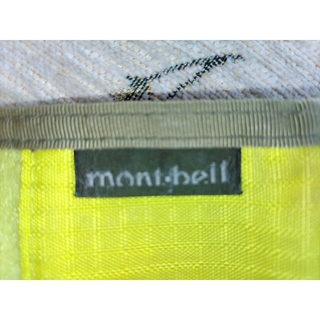 モンベル(mont bell)のモンベル　mont-bell　ウォレット　イエロー　財布　軽量　マジックテープ式(折り財布)
