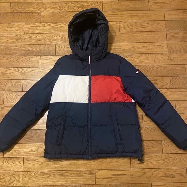 TOMMY HILFIGER(トミーヒルフィガー)のTOMMY HILFIGER ダウンジャケット アウター ダウン ロゴ マーク レディースのジャケット/アウター(ダウンジャケット)の商品写真