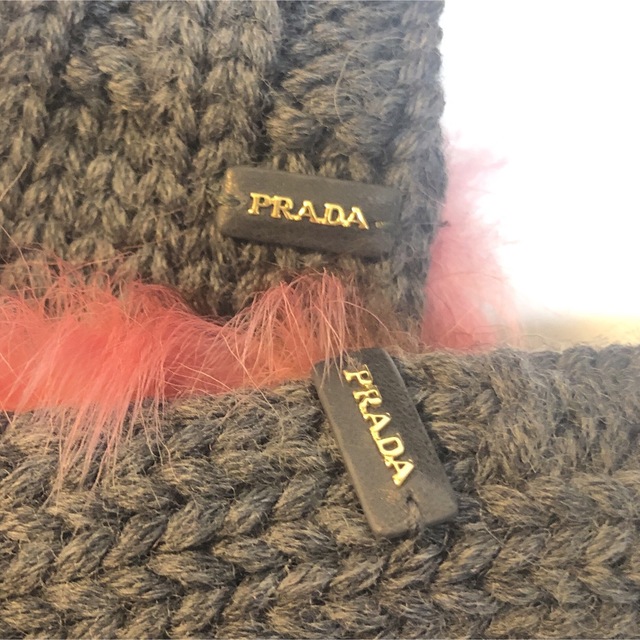 PRADA(プラダ)の【中古美品全国送料無料】PRADA プラダ シープファー 手袋 レディースのファッション小物(手袋)の商品写真