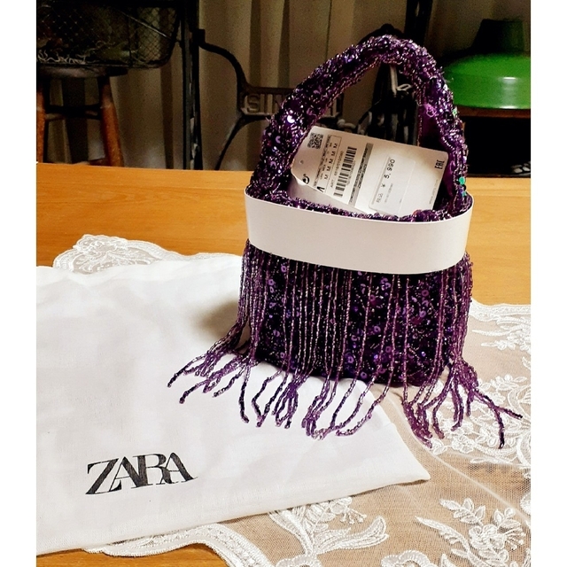 ZARA(ザラ)のZARA ザラ フリンジ ビーズ バック 収納袋付き レディースのバッグ(ショルダーバッグ)の商品写真