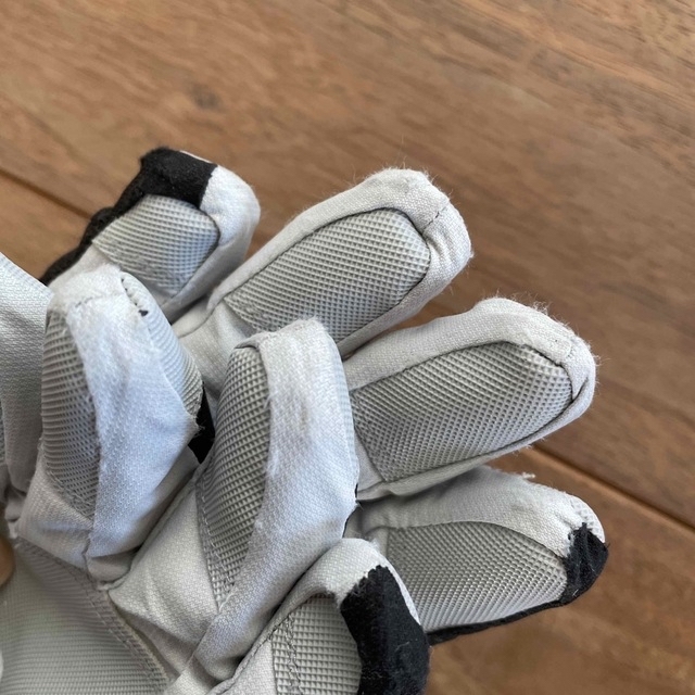 スキーグローブ　手袋　110サイズ スポーツ/アウトドアのスノーボード(アクセサリー)の商品写真