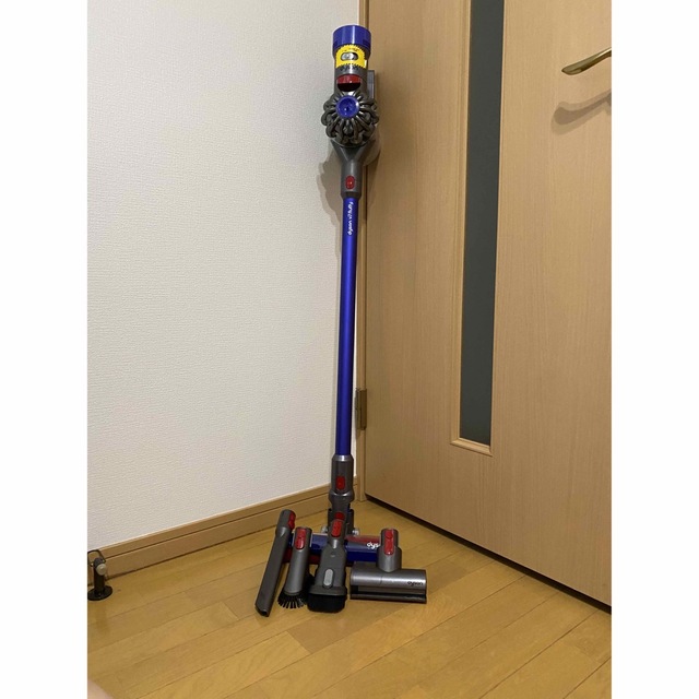 dyson v7