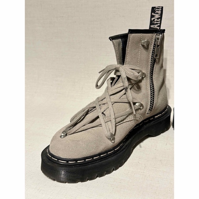 Rick Owens(リックオウエンス)のRIck Owens × Dr.Martens メンズの靴/シューズ(ブーツ)の商品写真