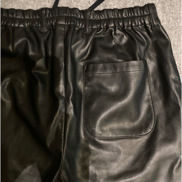 stein(シュタイン)のStein シュタイン Fake Leather Trousers フェイクレザ メンズのパンツ(その他)の商品写真