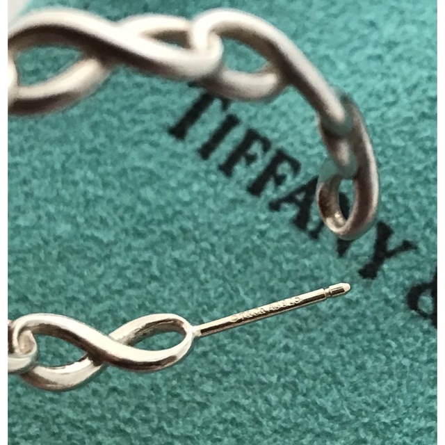 Tiffany & Co.(ティファニー)のTiffany インフィニティフープピアス 希少 メンズのアクセサリー(ピアス(両耳用))の商品写真