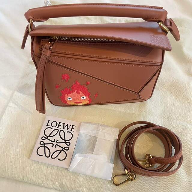 LOEWE ロエベ ハウルの動く城 カルシファー　パズルバッグ ミニ | フリマアプリ ラクマ