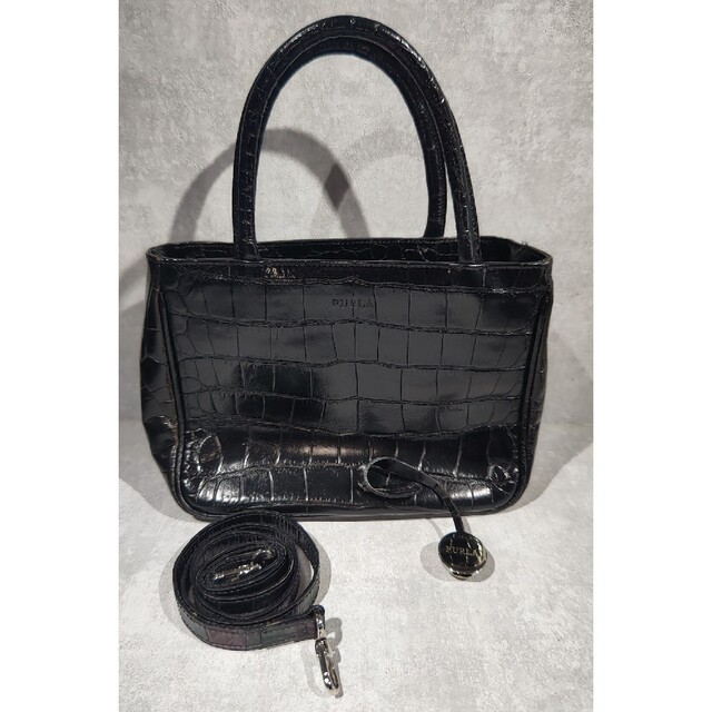 FURLA フルラ 型押し2WAYハンドバッグ ショルダーバッグ 国内外の人気