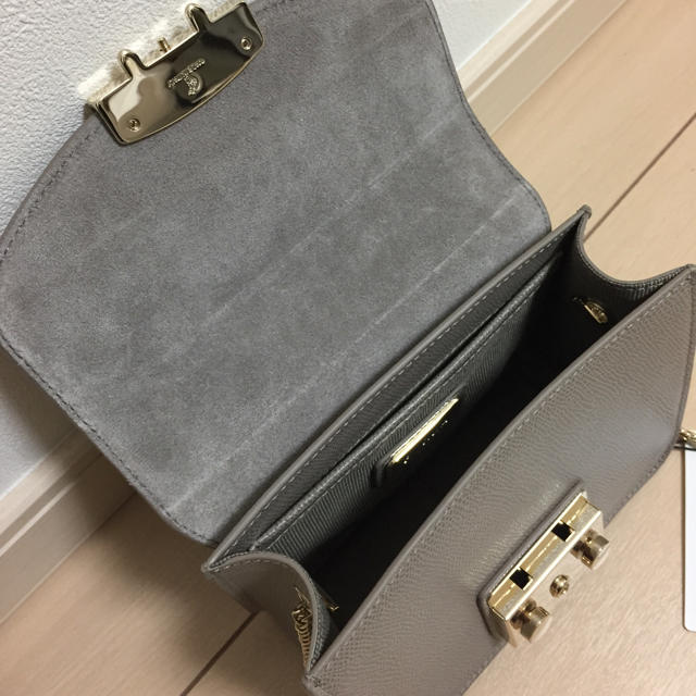 Furla(フルラ)の新品！フルラ メトロポリス人気色 レディースのバッグ(ショルダーバッグ)の商品写真