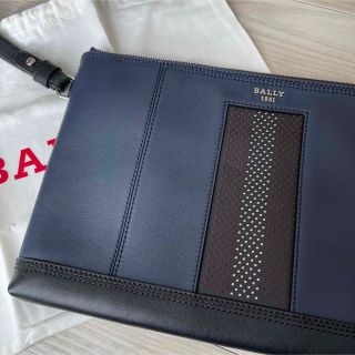 バリー(Bally)の【新品・未使用】Bally（バリー）クラッチバッグ　ロゴプレート（黒・紺）(セカンドバッグ/クラッチバッグ)