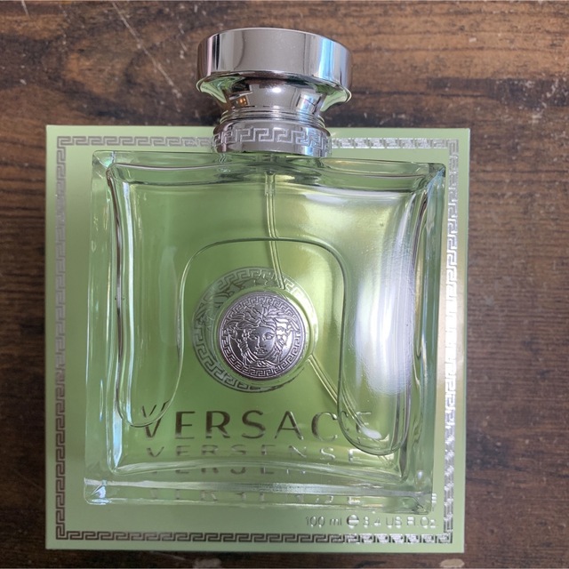 VERSACE - ヴェルサーチ ヴェルセンス オーデトワレ 100mlの通販 by とちお's shop｜ヴェルサーチならラクマ