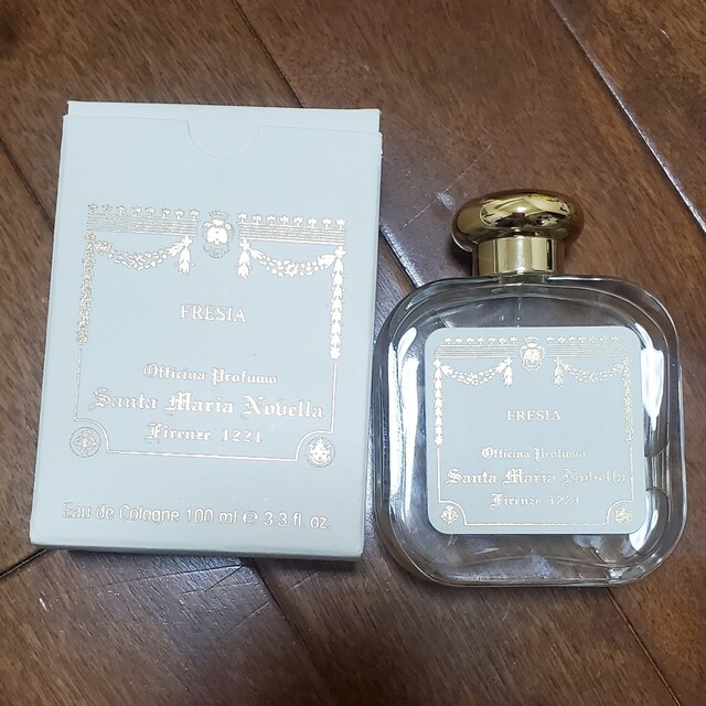 Santa Maria Novella(サンタマリアノヴェッラ)の【土日限定価】サンタマリアノヴェッラ　フリージア　100ml　オーデコロン　香水 コスメ/美容の香水(香水(女性用))の商品写真