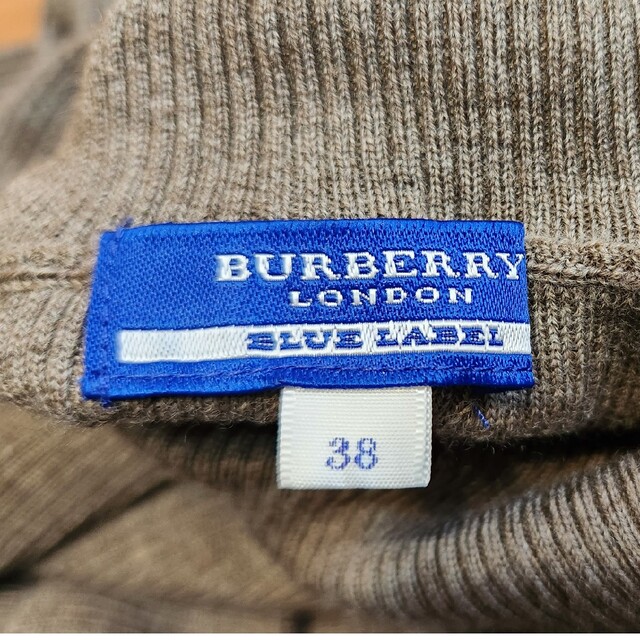 BURBERRY BLUE LABEL(バーバリーブルーレーベル)のBURBERRY BLUELABEL　タートルニット レディースのトップス(ニット/セーター)の商品写真