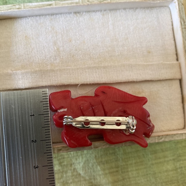 赤珊瑚 金魚彫刻 ブローチ(R35567) | lookforchina.com