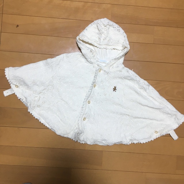 フード付きコットンニットポンチョ キッズ/ベビー/マタニティのキッズ服女の子用(90cm~)(ジャケット/上着)の商品写真