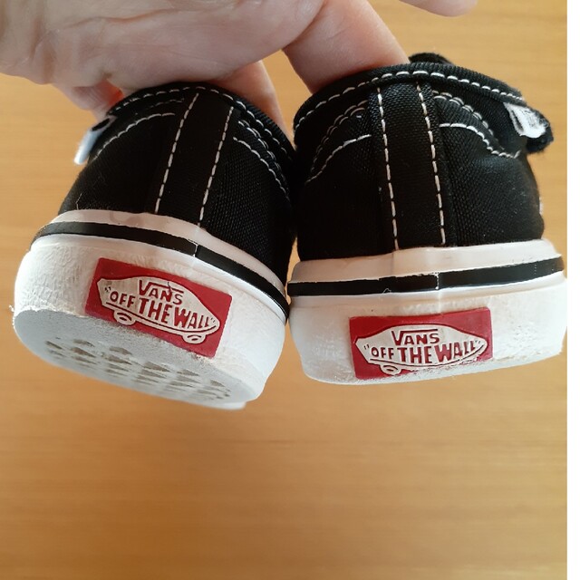 VANS(ヴァンズ)のVANS 16cm　(15㎝？)　黒 キッズ/ベビー/マタニティのキッズ靴/シューズ(15cm~)(スニーカー)の商品写真