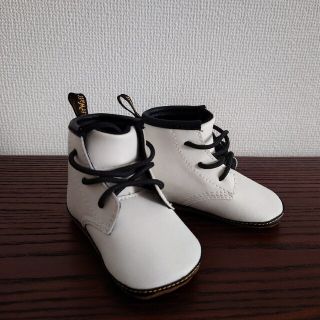 ドクターマーチン(Dr.Martens)のDr.Martensベビーブーツ白11cm(ブーツ)