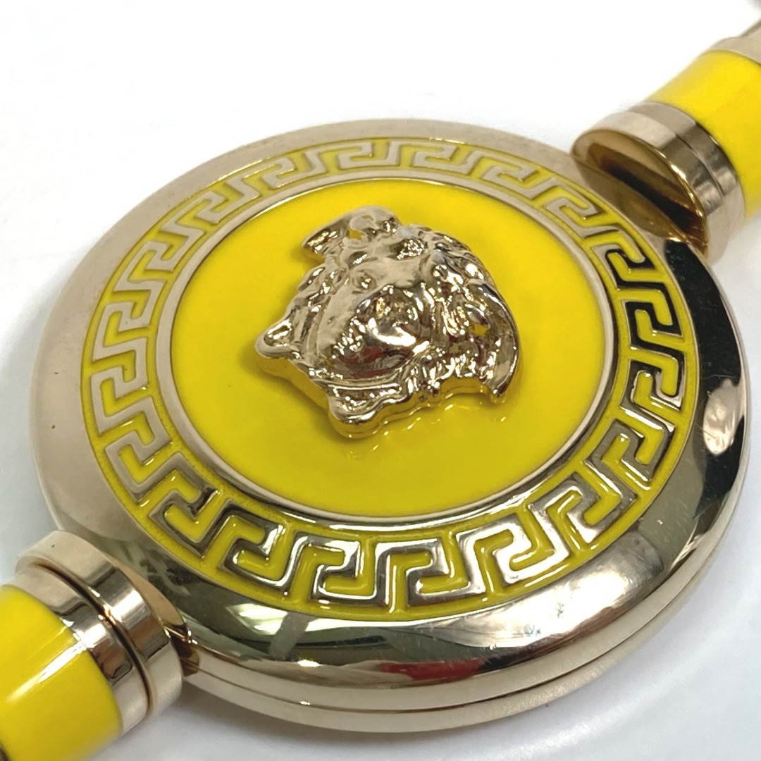 VERSACE(ヴェルサーチ)のヴェルサーチ VERSACE メデューサ フリンジ カバン バッグチャーム キーホルダー メタル ゴールド/イエロー レディースのファッション小物(キーホルダー)の商品写真