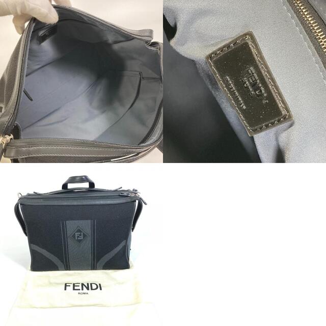 FENDI(フェンディ)のフェンディ FENDI メッシュ バイカラー 7VA400 ロゴ ハンドバッグ ビジネスバッグ キャンバス/レザー ブラック/グレー メンズのバッグ(ビジネスバッグ)の商品写真