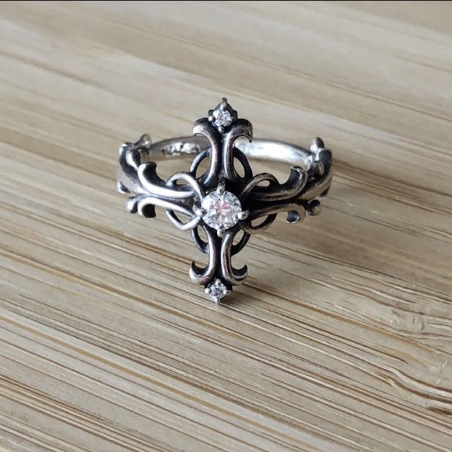 【T様専用】クロスリング　ダイヤモンド レディースのアクセサリー(リング(指輪))の商品写真