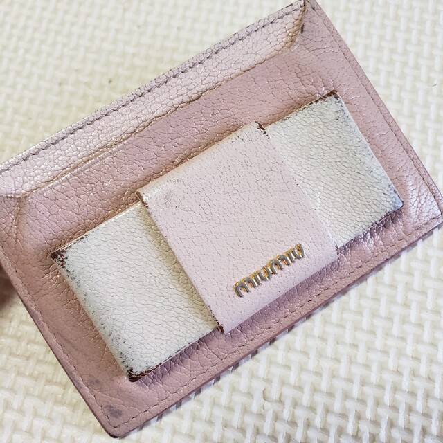 miumiu(ミュウミュウ)のmiu miu カードケース レディースのファッション小物(名刺入れ/定期入れ)の商品写真