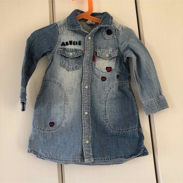 F.O.KIDS(エフオーキッズ)のエフオーキッズ　デニムワンピース キッズ/ベビー/マタニティのキッズ服女の子用(90cm~)(ワンピース)の商品写真