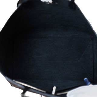 LOUIS VUITTON - 【新品未使用】ロックミー カバ トートバッグ LOUIS VUITTON - 【新品未使用】ロックミー カバ トートバッグ