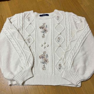 アズノウアズ(AS KNOW AS)のAS KNOW AS   刺繍　ケーブルニット　ボリューム袖　バルーンスリーブ(ニット/セーター)