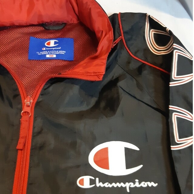 Champion(チャンピオン)のChampion 子供用ウインドブレーカー 150cm スポーツ/アウトドアのサッカー/フットサル(ウェア)の商品写真