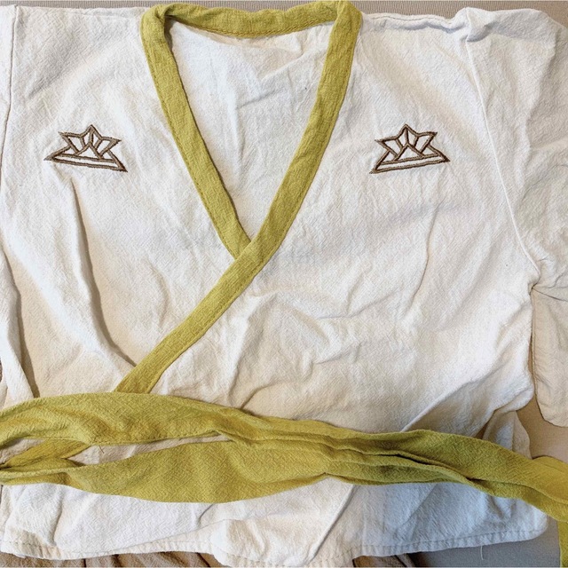 3COINS(スリーコインズ)の袴風セットアップ キッズ/ベビー/マタニティのベビー服(~85cm)(和服/着物)の商品写真