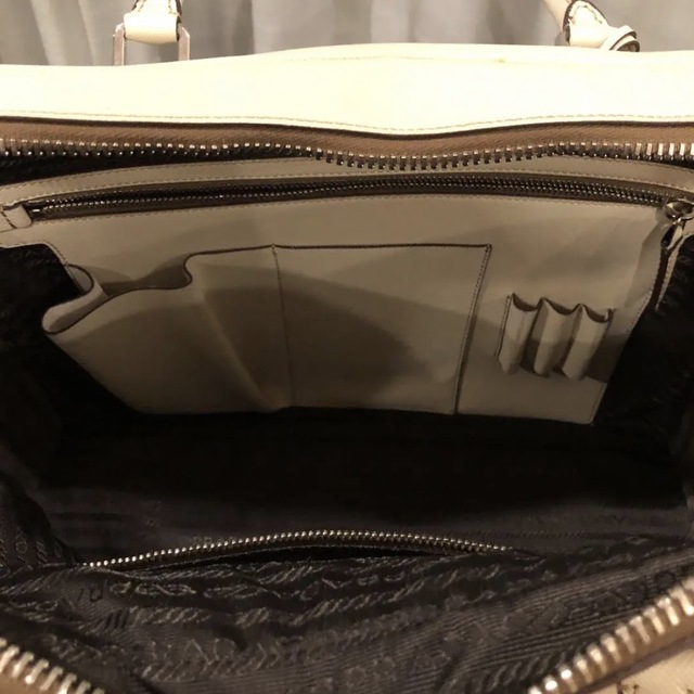 PRADA(プラダ)のPRADA サフィアーノ　バック メンズのバッグ(ビジネスバッグ)の商品写真