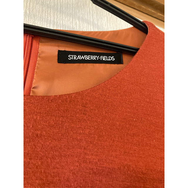 STRAWBERRY-FIELDS(ストロベリーフィールズ)のストロベリーフィールズ　ワンピース　冬　ひざ丈　フォーマル　日本製　 レディースのワンピース(ひざ丈ワンピース)の商品写真