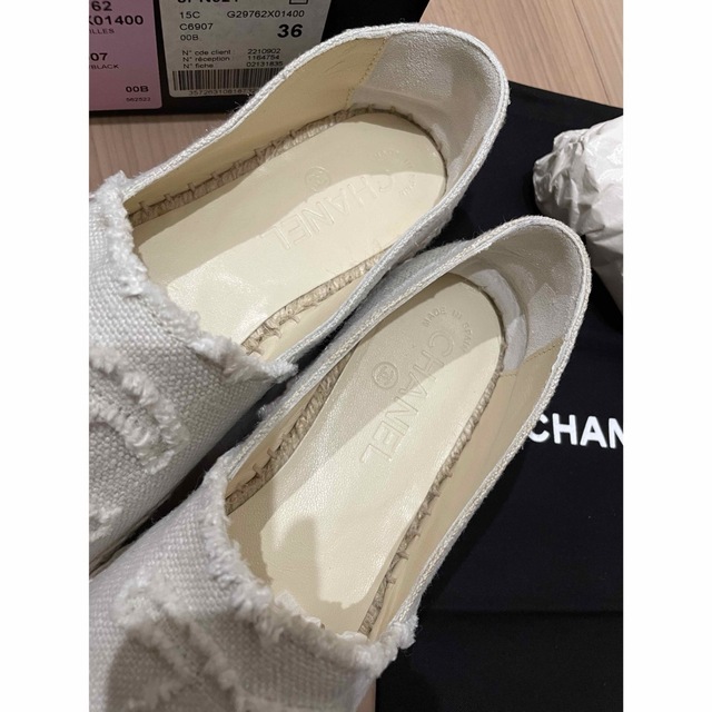 CHANEL(シャネル)の【美品】シャネル　エスパドリーユ　36 生成　フラットシューズ レディースの靴/シューズ(バレエシューズ)の商品写真