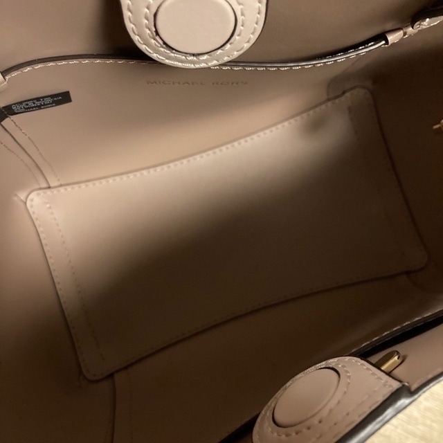 Michael Kors(マイケルコース)の未使用♡マイケルコース♡サリバン♡コンバーチブル♡2wayバッグ♡ソフトピンク レディースのバッグ(ショルダーバッグ)の商品写真