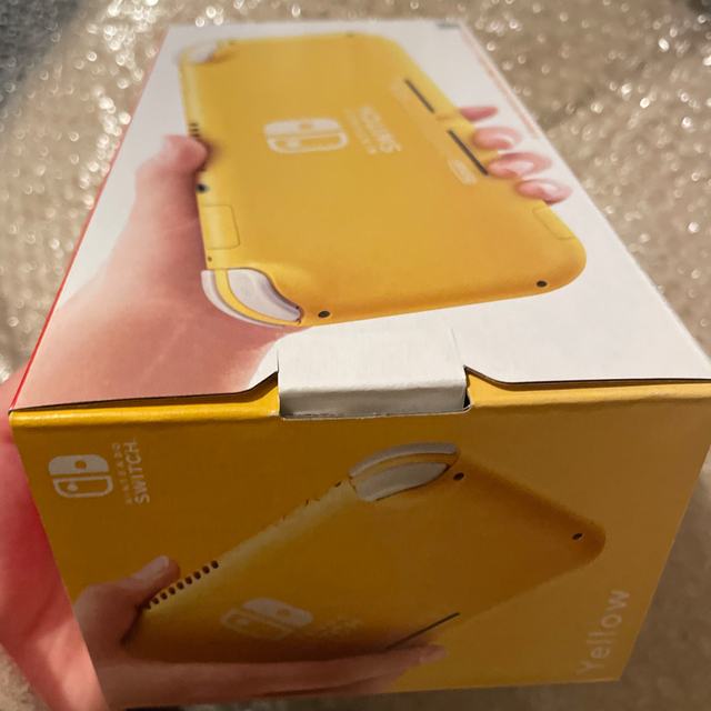 Nintendo Switch Lite イエロー