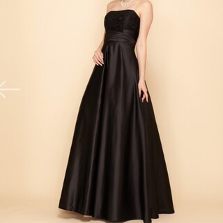 アナベル　黒ドレス(ロングドレス)