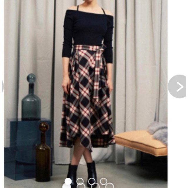 emmi(エミ)のemmi   チェックスカート　タックアシメロングスカート レディースのスカート(ロングスカート)の商品写真
