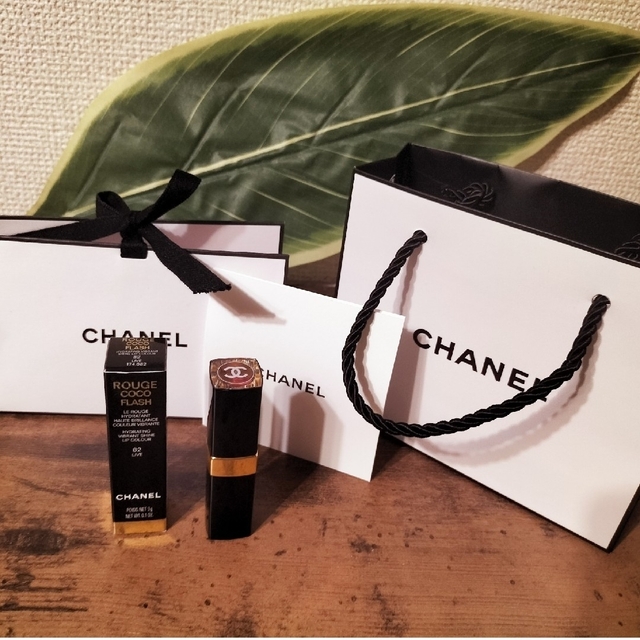 CHANEL(シャネル)のCHANEL　ルージュココフラッシュ　82ライヴ コスメ/美容のベースメイク/化粧品(口紅)の商品写真