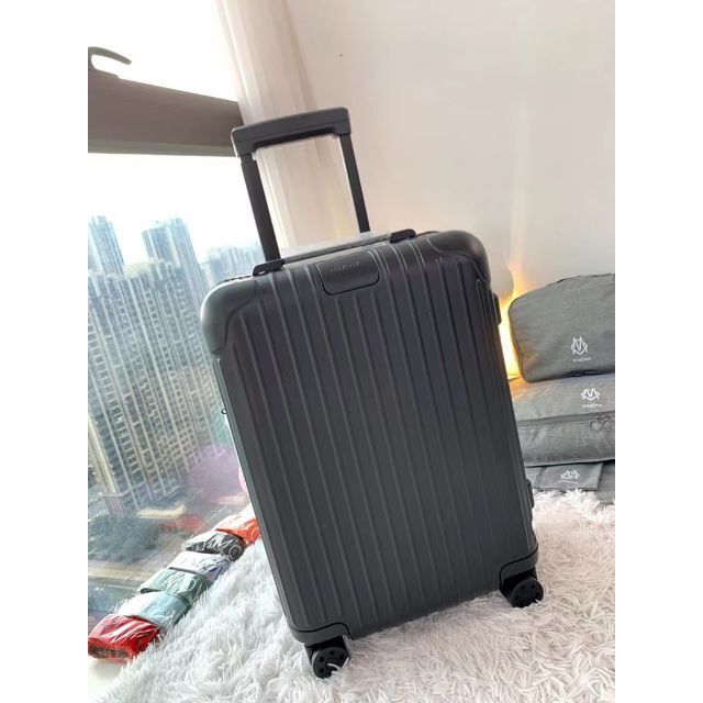 ★正規品★リモワRIMOWA★トパーズゴールド 機内持込可スーツケース 2輪★