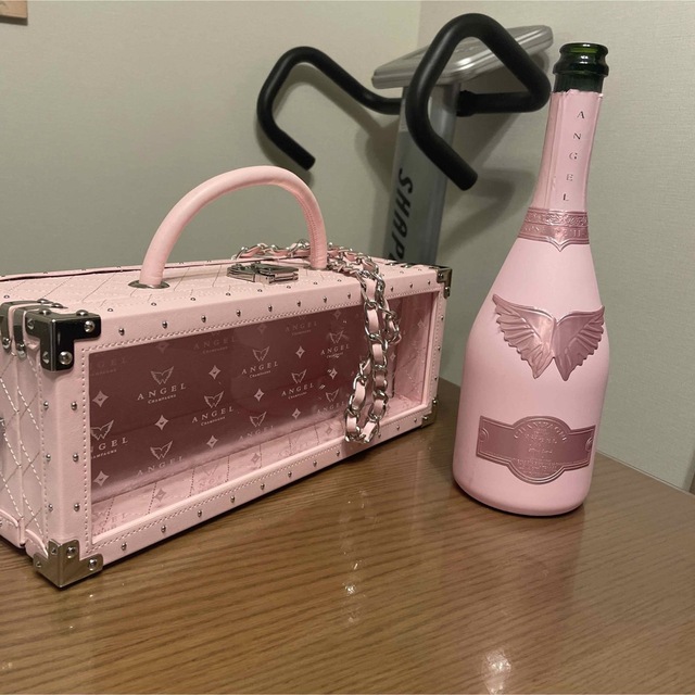 エンジェルシャンパンピンクの空瓶空箱