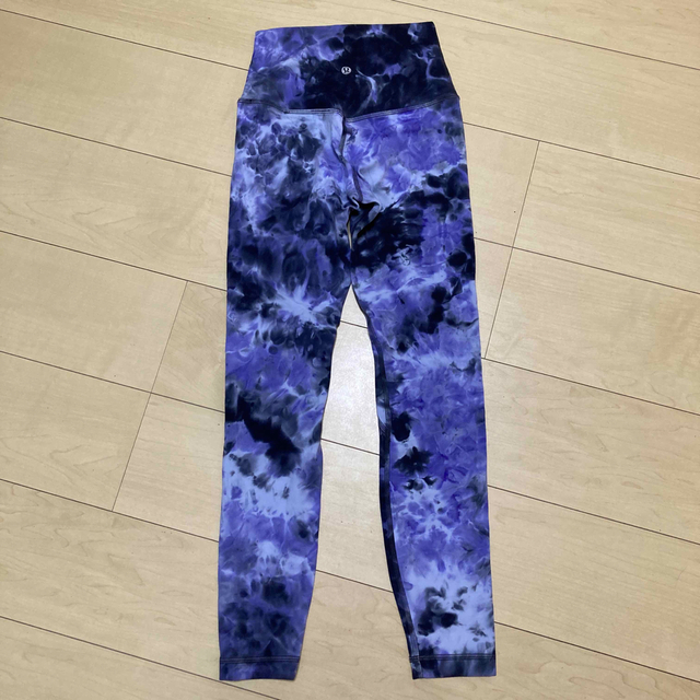 lululemon(ルルレモン)のlululemon Align High-Rise Pant 25   サイズ2 レディースのレッグウェア(レギンス/スパッツ)の商品写真