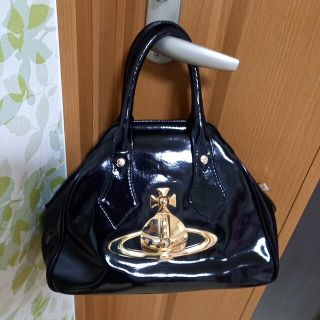 ヴィヴィアンウエストウッド(Vivienne Westwood)の★超レア品✨ヴィヴィアン　エナメルハンドバッグ★(ハンドバッグ)