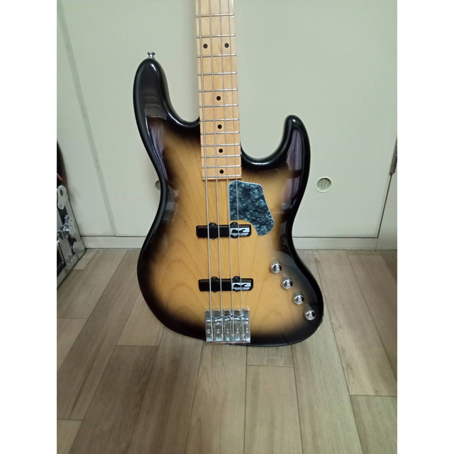 新販売 SOUND TRADE JB(サウンドトレード) エレキベース www