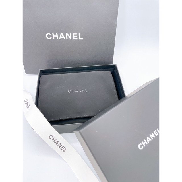 CHANEL - 新作 23プレ シャネル 2つ折り財布 ミニウォレット CHANEL - 新作 23プレ シャネル 2つ折り財布 ミニウォレット