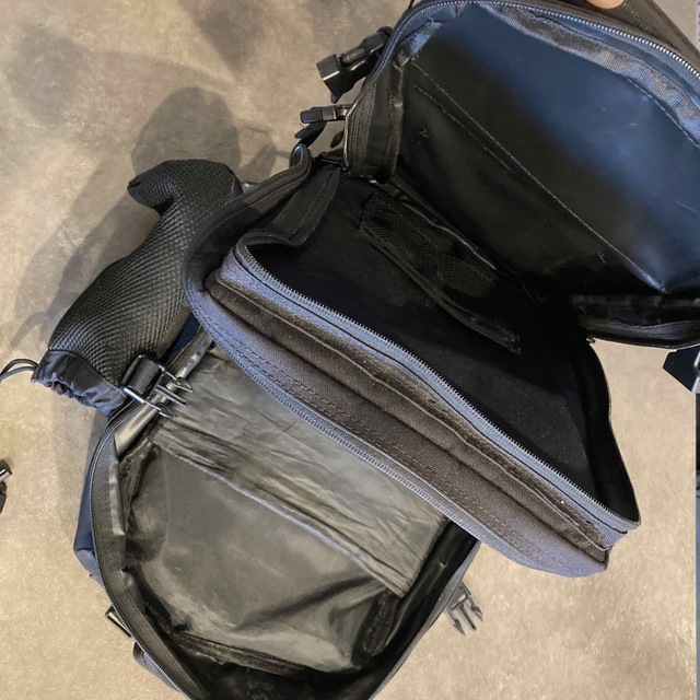 【エツ様専用】BUILT FOR ATHLETES 45L HERO 2.0 メンズのバッグ(バッグパック/リュック)の商品写真