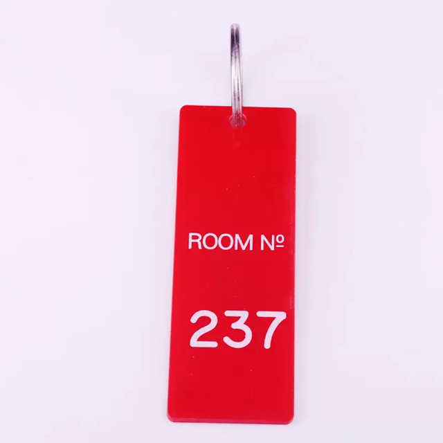 キューブリック シャイニング オーバールックホテル237号室 キーホルダー２個 エンタメ/ホビーのDVD/ブルーレイ(外国映画)の商品写真